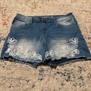 Hydraulic Jean Shorts with Embroidery Size 10